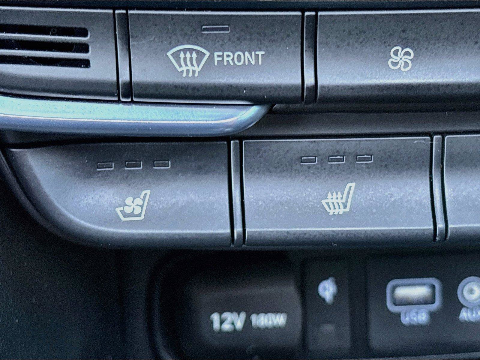 Used 2019 Hyundai Santa Fe FWD image 21