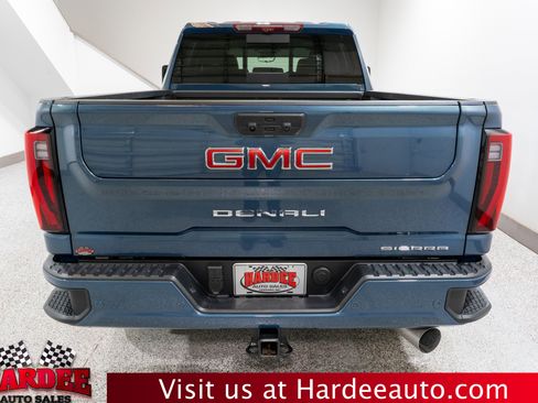 Used 2026 GMC Sierra 2500 Denali w/ Denali Reserve Package image 4