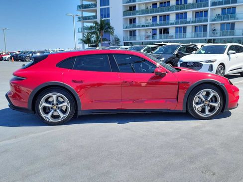 Used 2021 Porsche Taycan 4S image 7