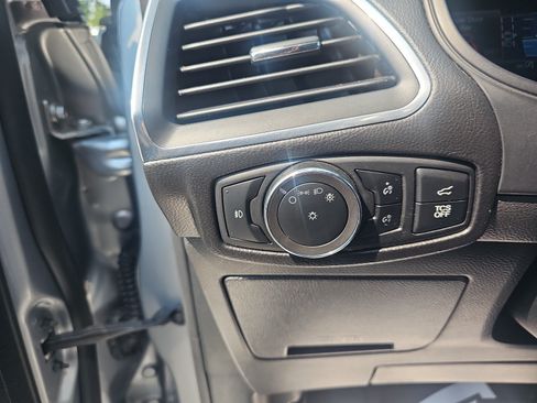 Used 2023 Ford Edge Titanium w/ Equipment Group 301A AWD/4WD image 15