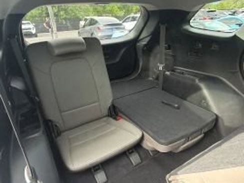 Used 2017 Hyundai Santa Fe AWD image 25