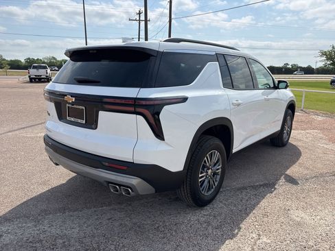 New 2026 Chevrolet Traverse LT image 6