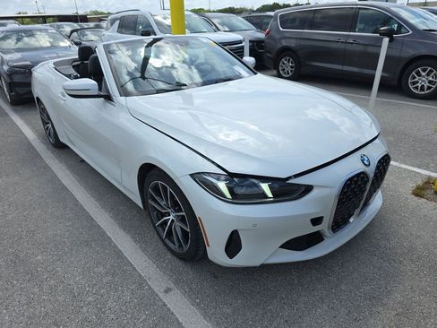 Used 2025 BMW 430i Convertible image 3