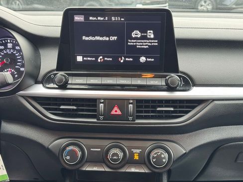 Used 2023 Kia Forte LXS w/ LXS Technology Package image 17