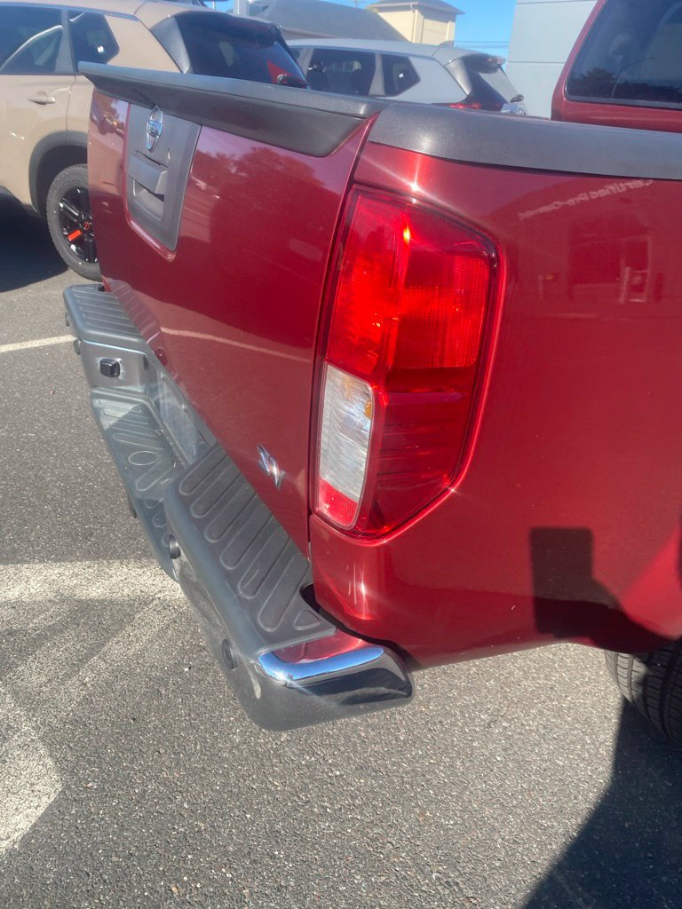 Used 2014 Nissan Frontier SV w/ SV Value Truck Package RWD image 10