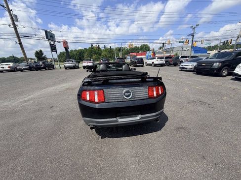 Used 2010 Ford Mustang GT Premium RWD image 17