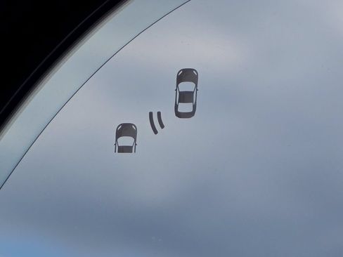 Used 2023 Lincoln Corsair AWD w/ Equipment Group 101A image 7