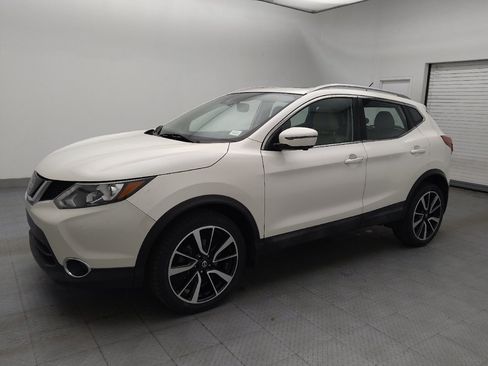 Used 2019 Nissan Rogue Sport SL w/ Premium Package AWD/4WD image 2