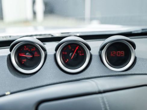 Used 2009 Nissan 370Z Coupe image 11