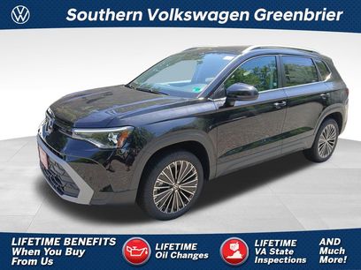 New 2025 Volkswagen Taos SE