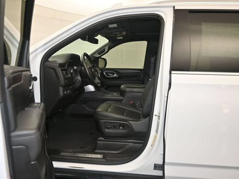 Certified 2024 Chevrolet Tahoe LT w/ LT Signature Package AWD/4WD image 24
