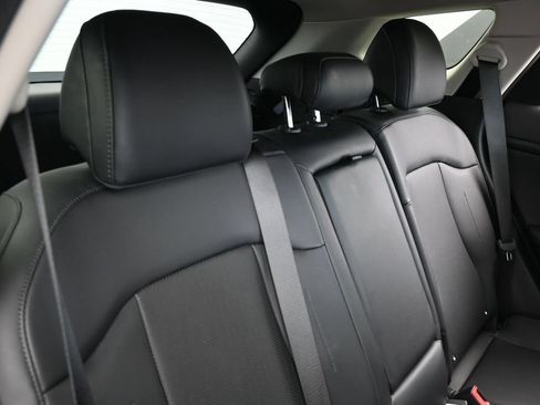 Used 2025 Kia Sportage EX FWD image 39