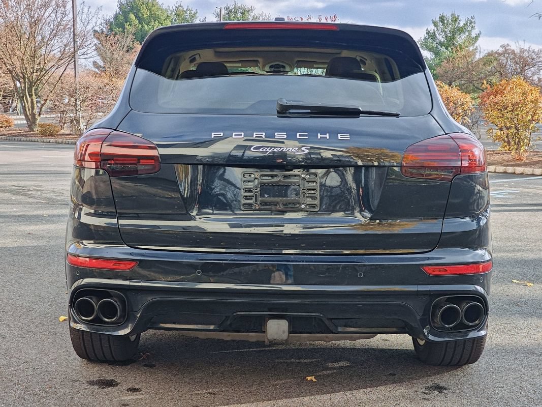 Used 2016 Porsche Cayenne S AWD/4WD image 5