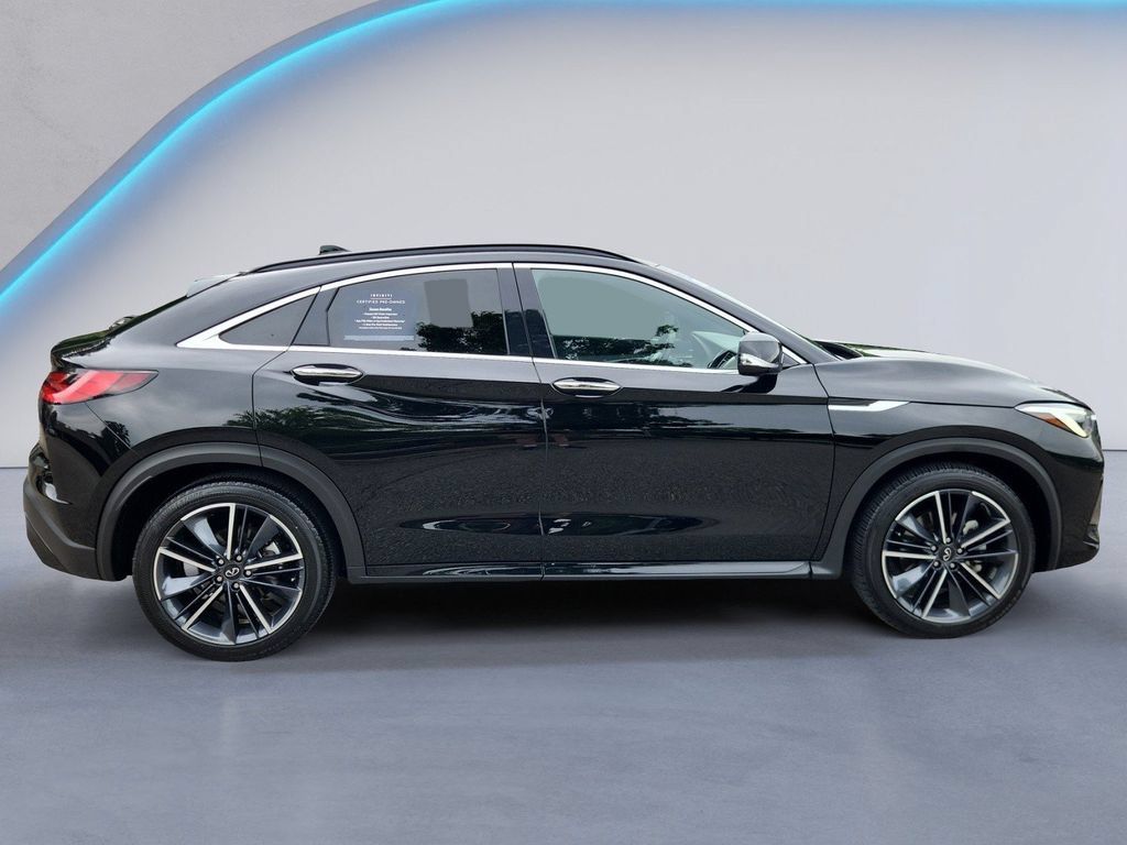 Used 2025 INFINITI QX55 Sensory AWD/4WD image 3