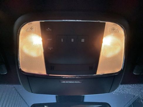 Used 2023 Dodge Charger R/T w/ Cold Weather Package image 18