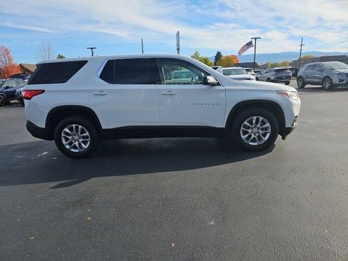 Used 2021 Chevrolet Traverse LS image 69