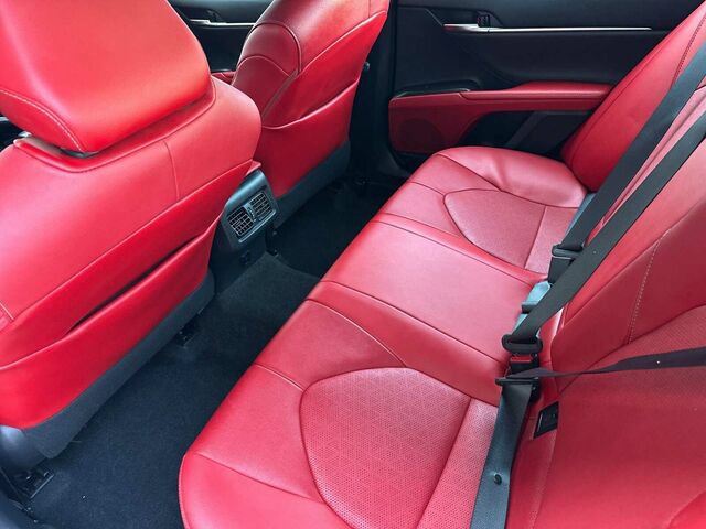Used 2021 Toyota Camry XSE w/ Carpet Mat Package (TMS) FWD image 14