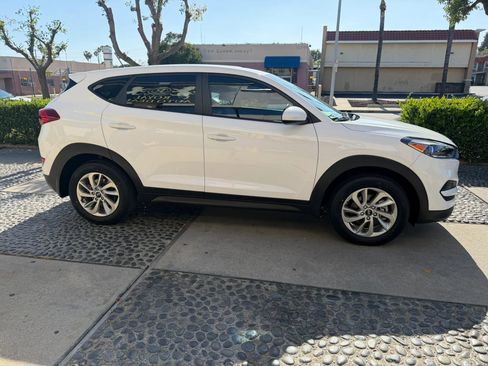 Used 2016 Hyundai Tucson SE FWD image 4
