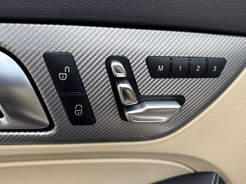 Certified 2019 Mercedes-Benz SLC 300 image 21