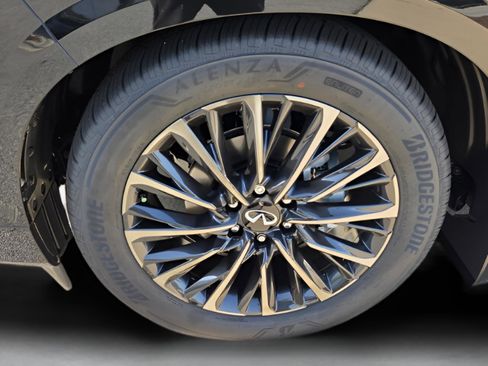 New 2026 INFINITI QX80 Autograph w/ Premium Cargo Package AWD/4WD image 34