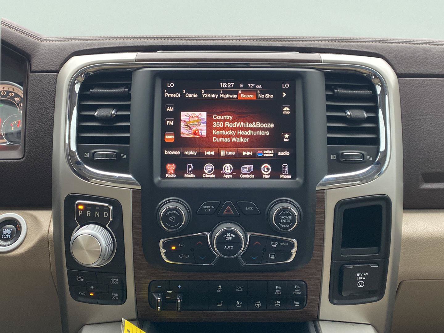 Used 2016 RAM 1500 Laramie w/ Convenience Group AWD/4WD image 22