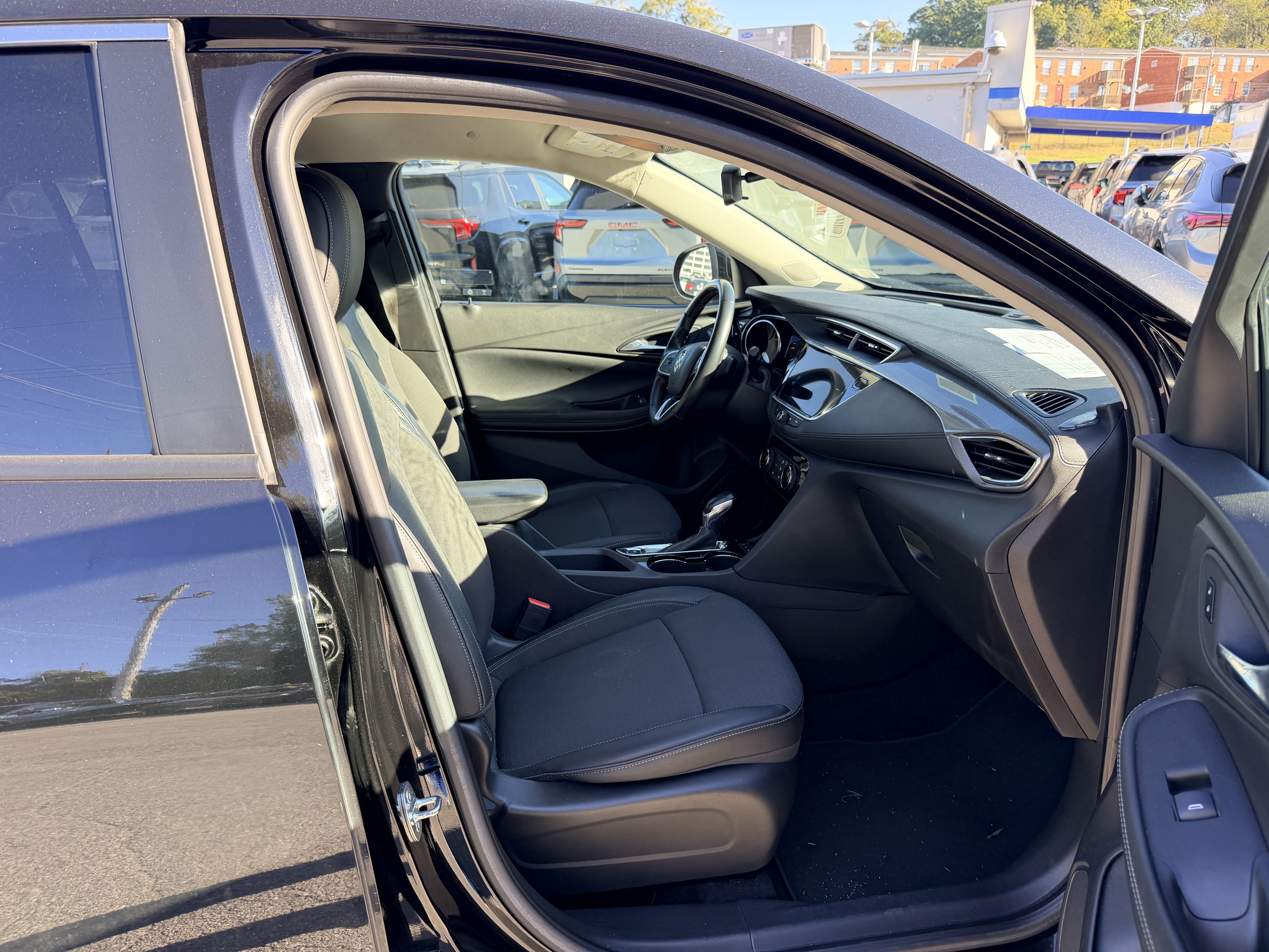 Used 2023 Buick Encore GX Preferred w/ Cold Weather Comfort Package AWD/4WD image 10
