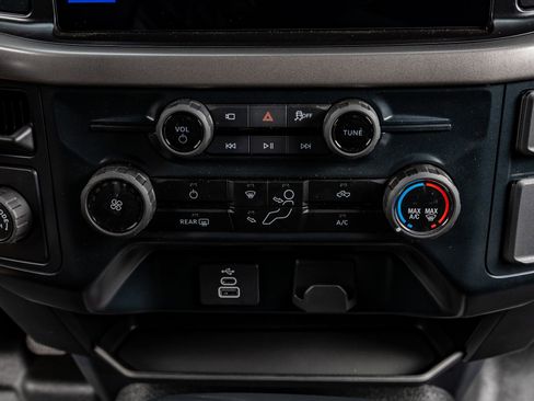 Used 2025 Ford F150 XL w/ Equipment Group 103A High image 22