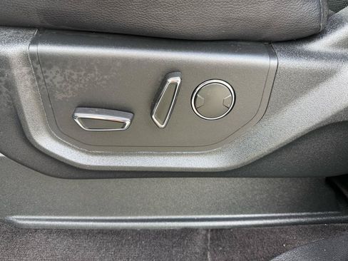 Used 2019 Ford Expedition Limited w/ Equipment Group 303A RWD image 14