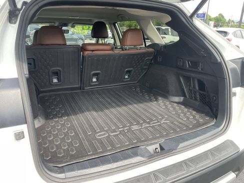 Used 2020 Subaru Outback Touring AWD/4WD image 39