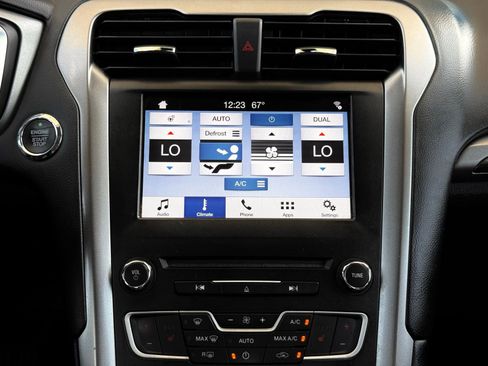 Used 2018 Ford Fusion SE w/ Equipment Group 602A FWD image 34