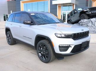 New 2025 Jeep Grand Cherokee Limited video 1