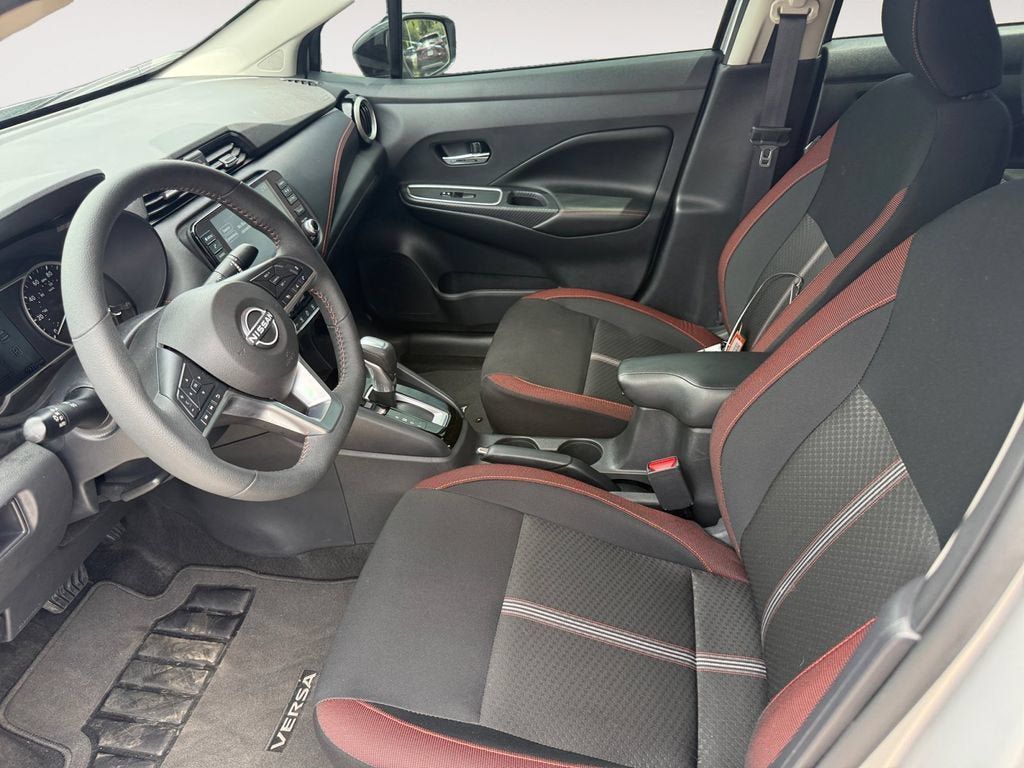 Used 2025 Nissan Versa SR w/ Trunk Package FWD image 9