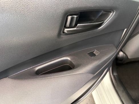 Used 2024 Toyota Corolla LE FWD image 20
