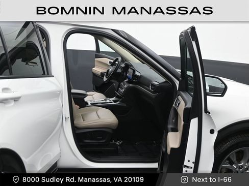 Used 2020 Ford Explorer XLT w/ Equipment Group 202A image 9