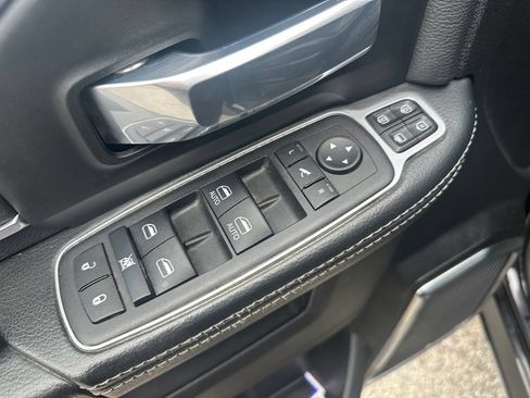 Used 2024 RAM 2500 Laramie w/ Safety Group AWD/4WD image 17