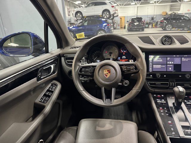 Used 2023 Porsche Macan S AWD/4WD image 15