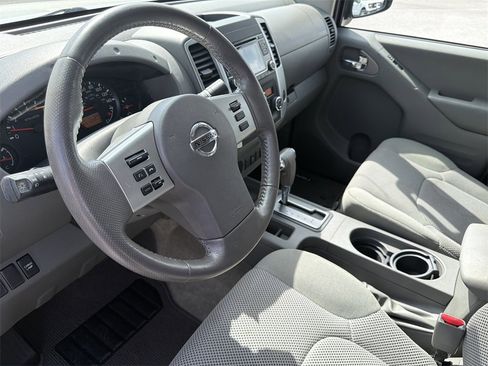 Used 2017 Nissan Frontier SV w/ SV Value Truck Package image 12