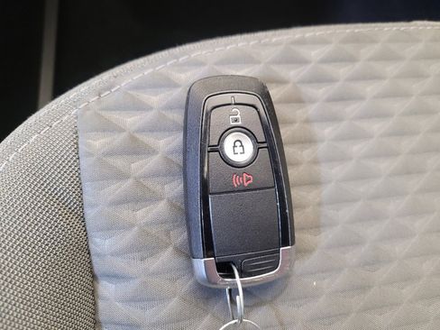 Used 2022 Ford Escape SE FWD image 32