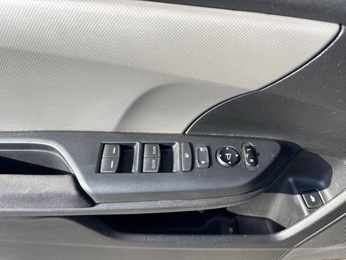 Used 2020 Honda Civic LX image 13