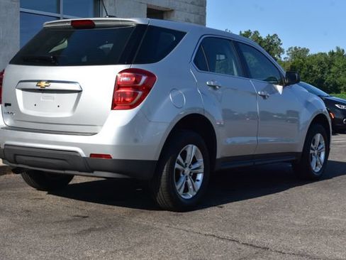 Used 2017 Chevrolet Equinox LS FWD image 13