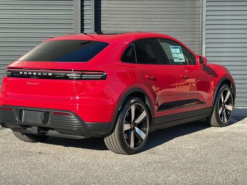 New 2026 Porsche Macan 4 Electric image 20