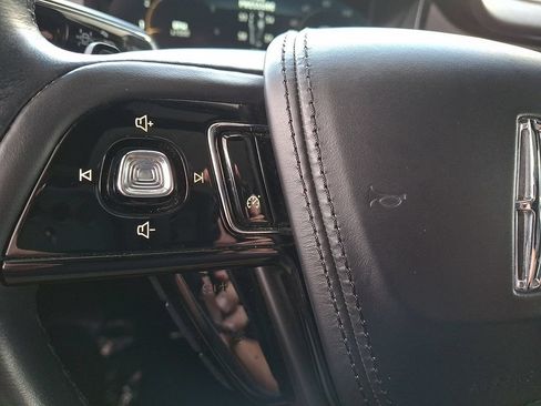 Certified 2023 Lincoln Aviator Reserve w/ Elements Package Plus AWD/4WD image 22