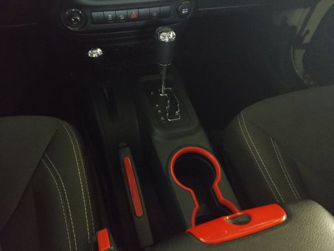 Used 2017 Jeep Wrangler Unlimited Sahara w/ Dual Top Group image 26