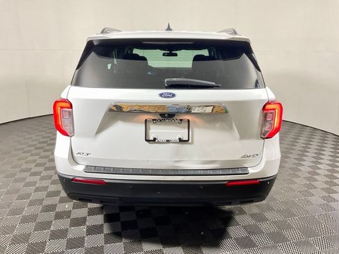 Used 2022 Ford Explorer XLT AWD/4WD image 13