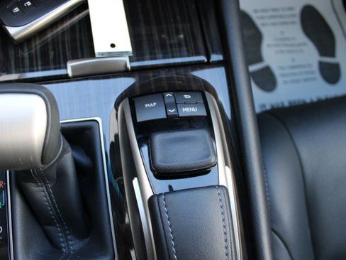 Used 2017 Lexus LS 460 image 34