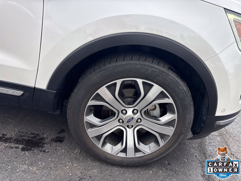 Used 2019 Ford Explorer Platinum AWD/4WD image 12