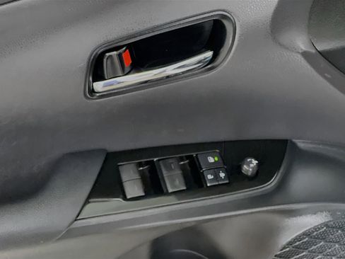 Used 2020 Toyota Prius LE image 16