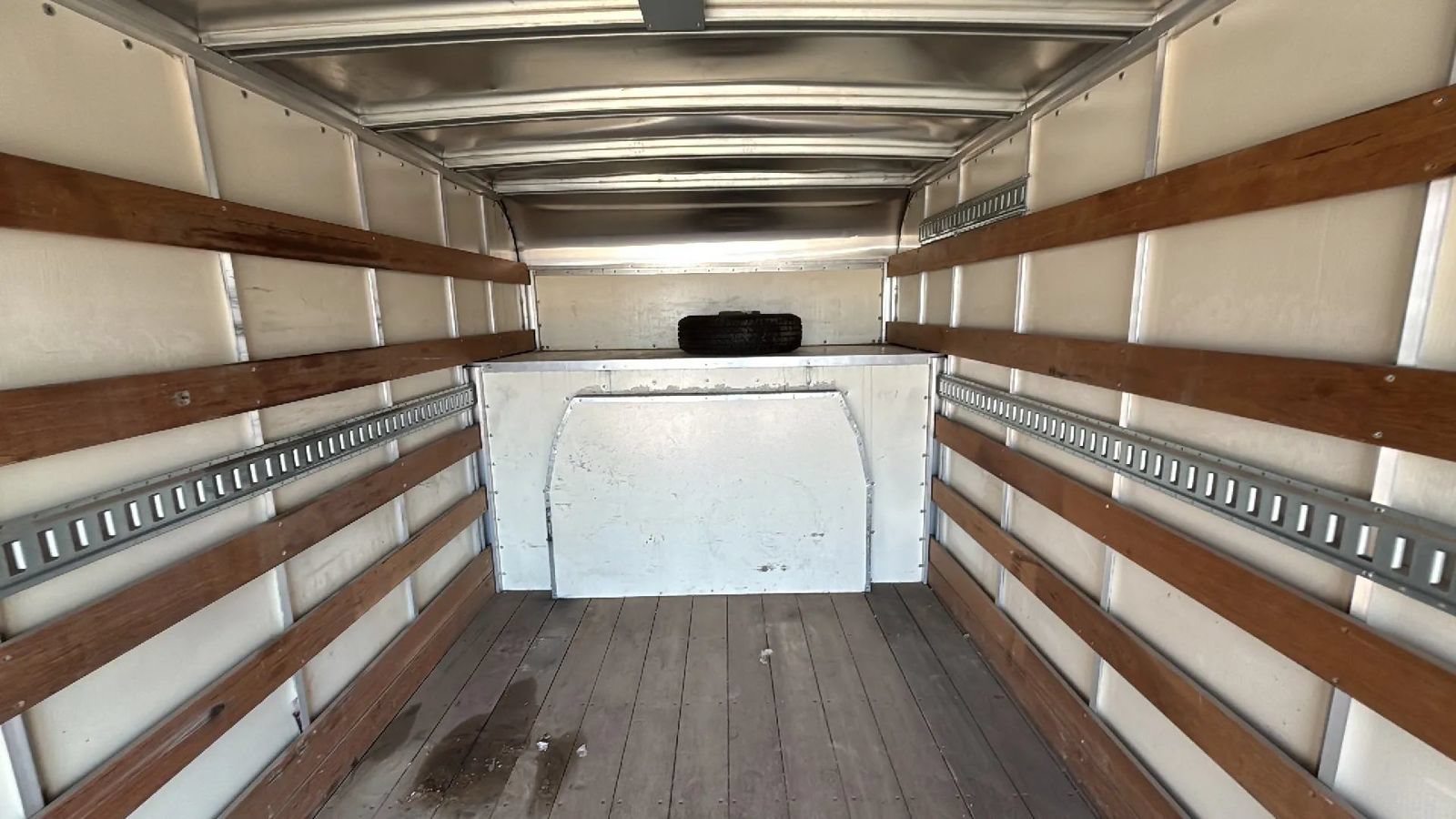 Used 2021 Ford E-350 and Econoline 350 Super Duty RWD image 34
