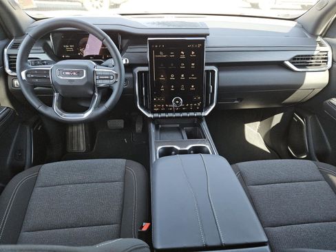 New 2025 GMC Acadia Elevation image 9