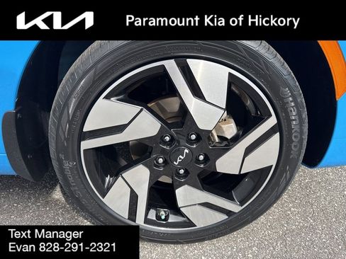 Used 2024 Kia Soul GT-Line FWD image 9